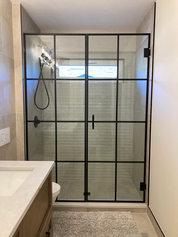 Type 12MB Grid frameless shower enclosure