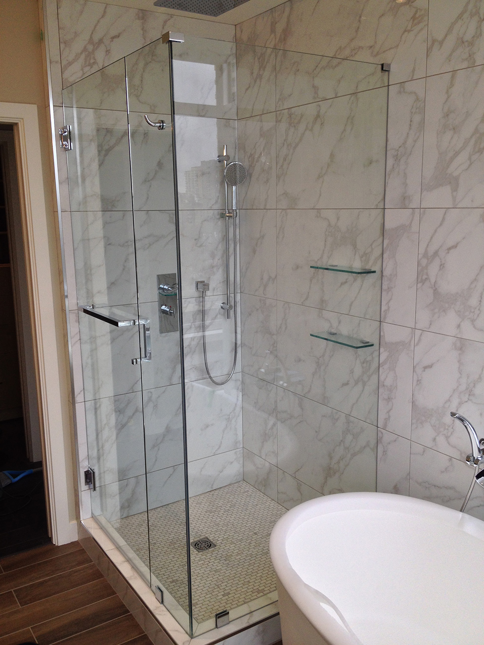 Frameless shower doors vancouver